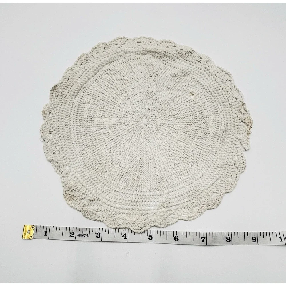 Vintage Hand Crocheted Doily Cream Round Lace Table Centerpiece‎ 10